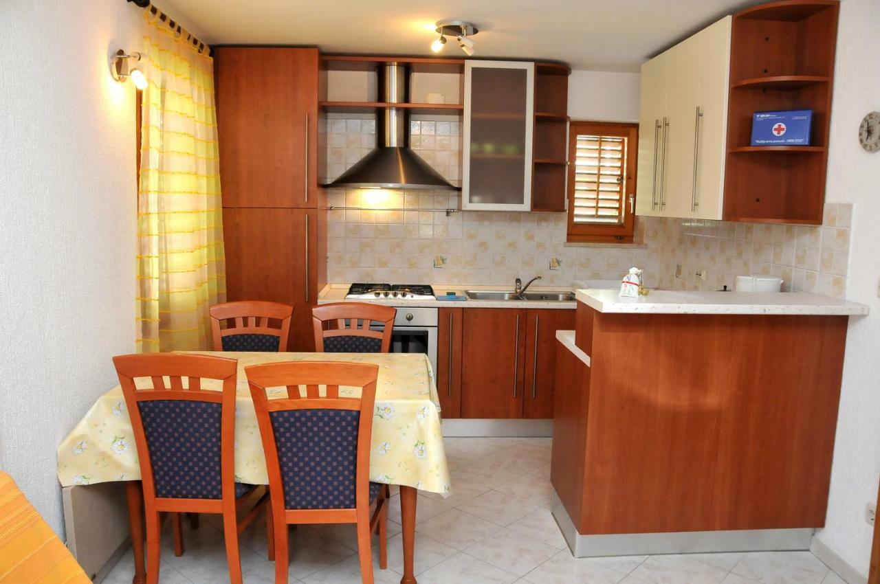Apartments Toic เซรส ภายนอก รูปภาพ